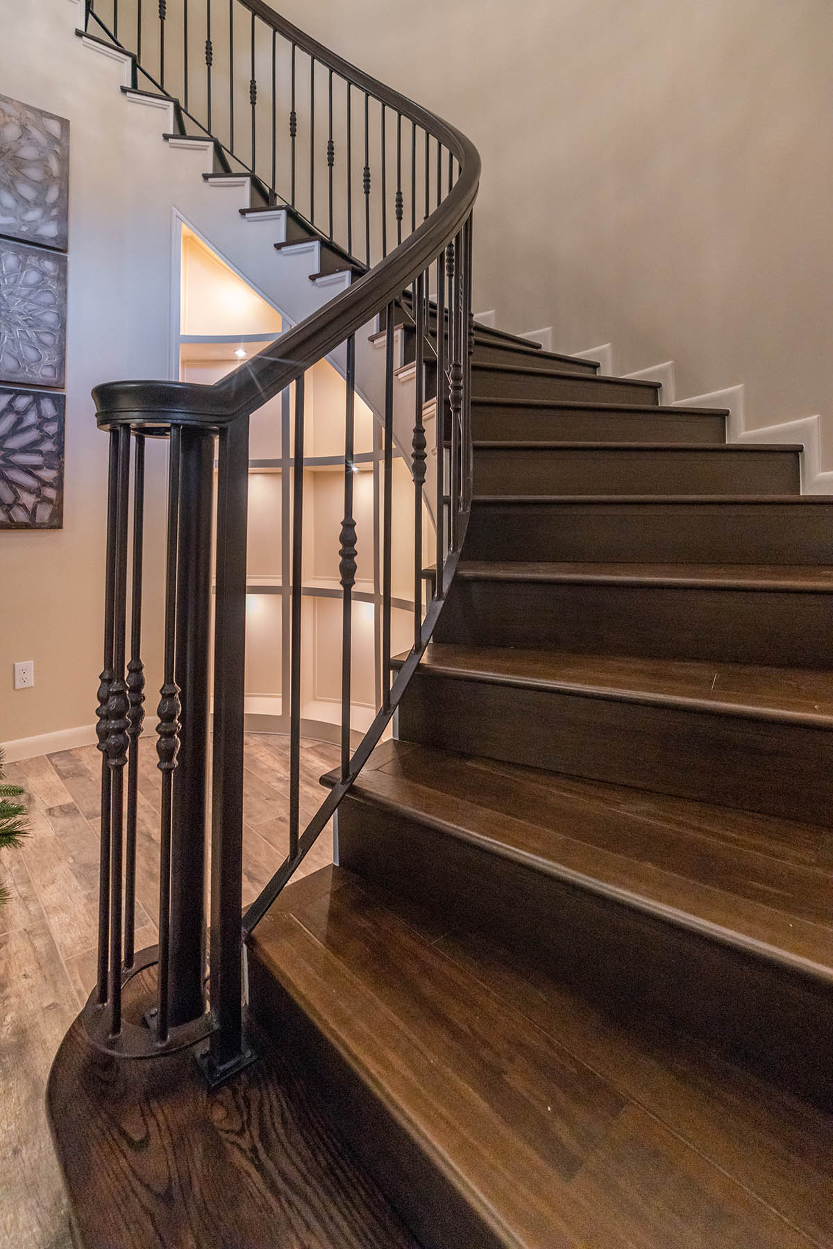 Interiors — 34